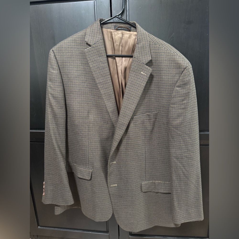 Ralph Lauren Sport Coat. 48R. Classic Fit.